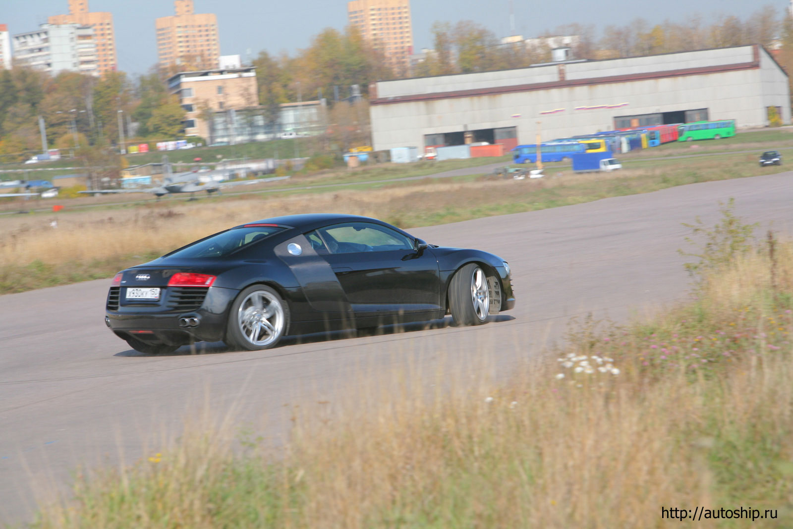 audi r8