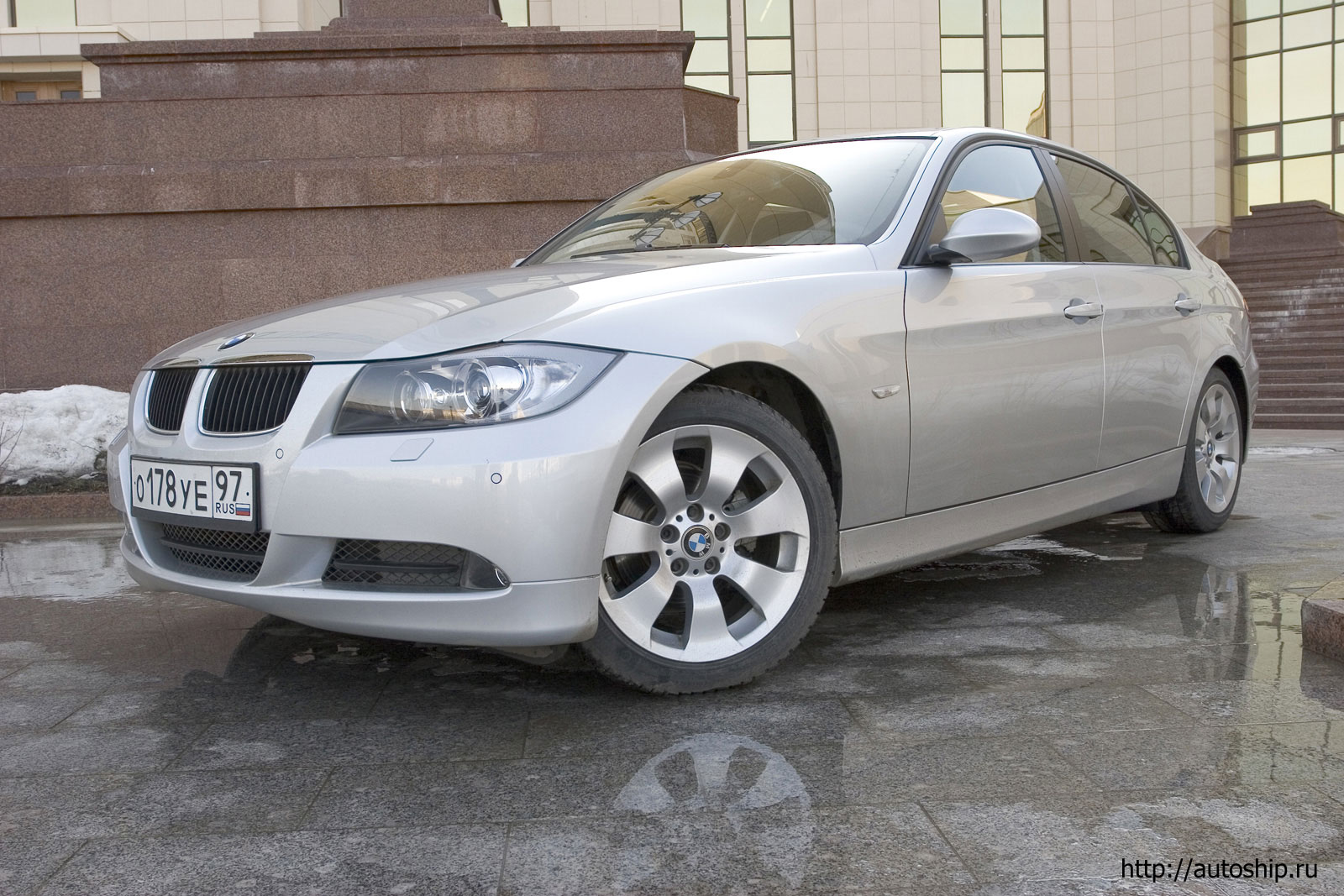 bmw 320i