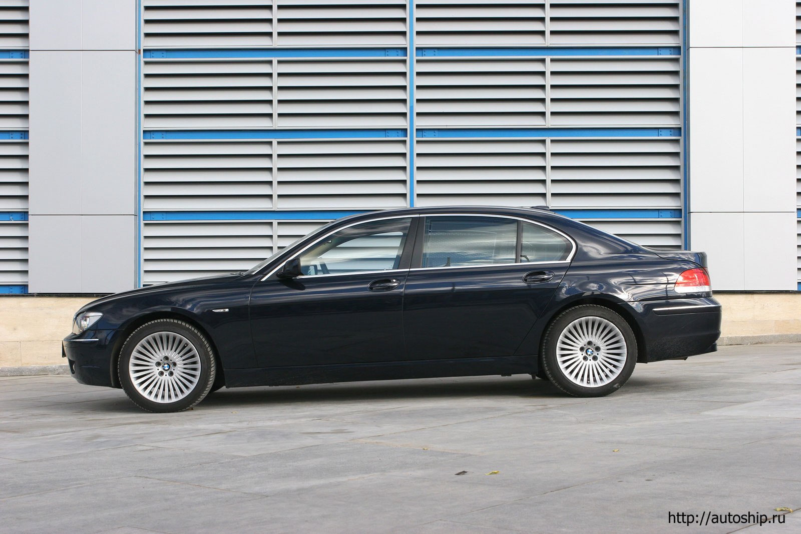 bmw 750i