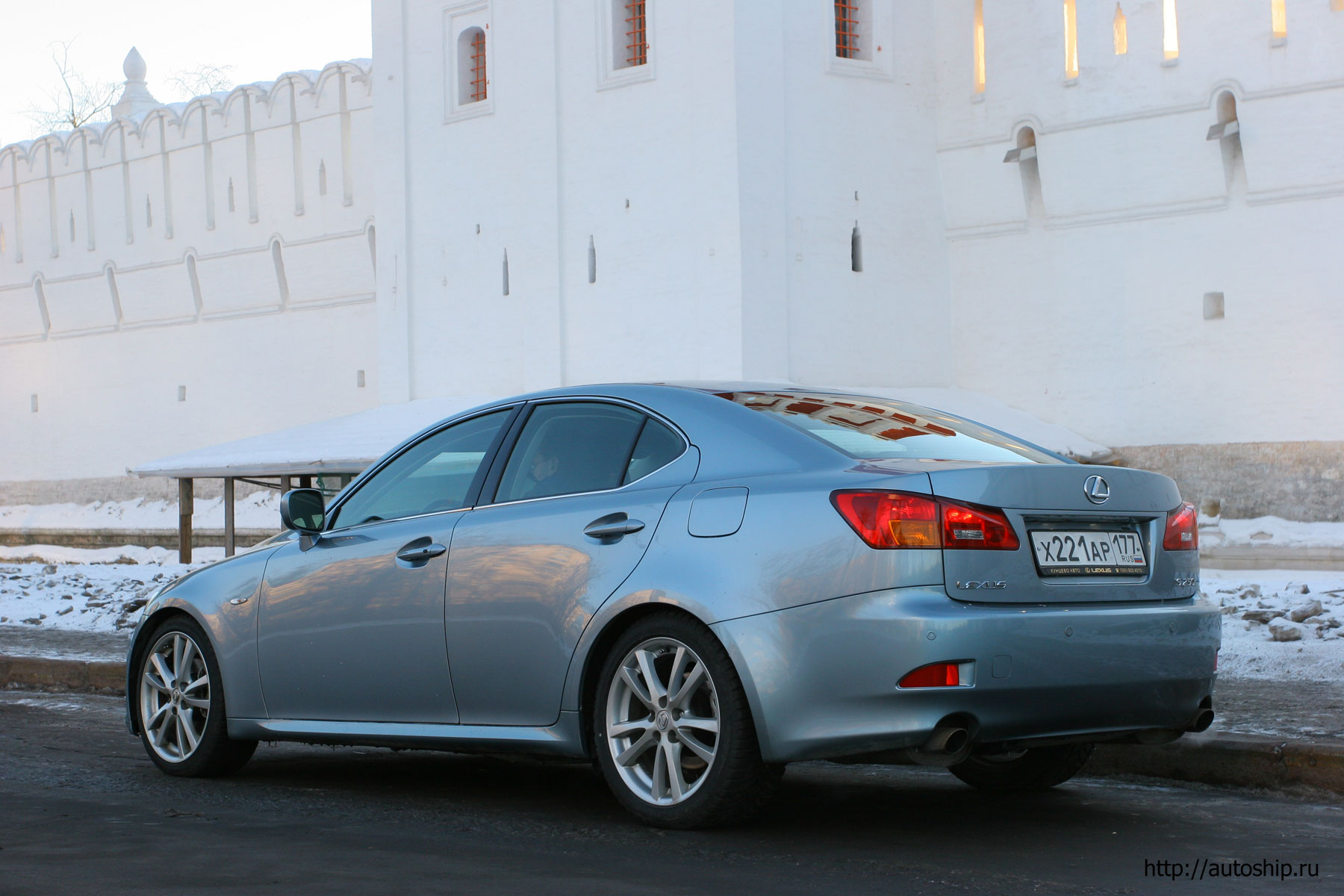 lexus is250