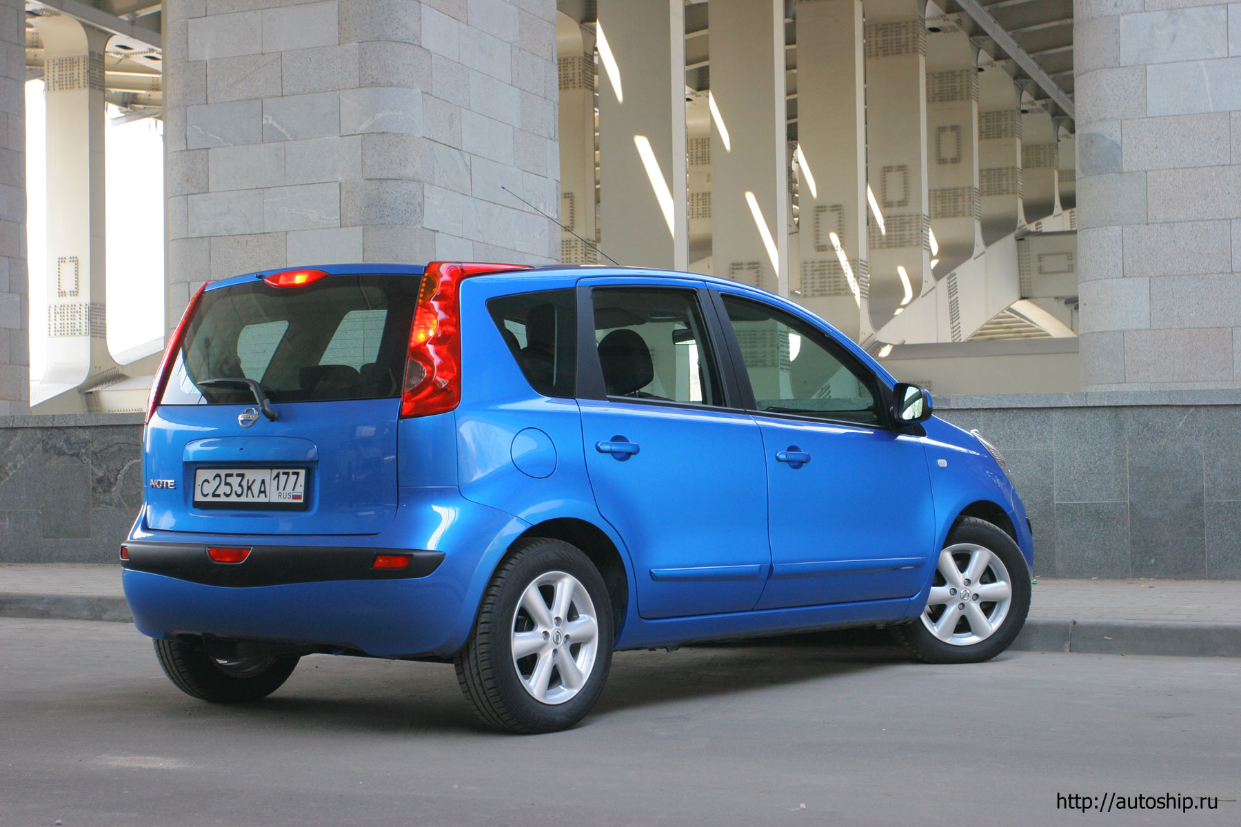 nissan note