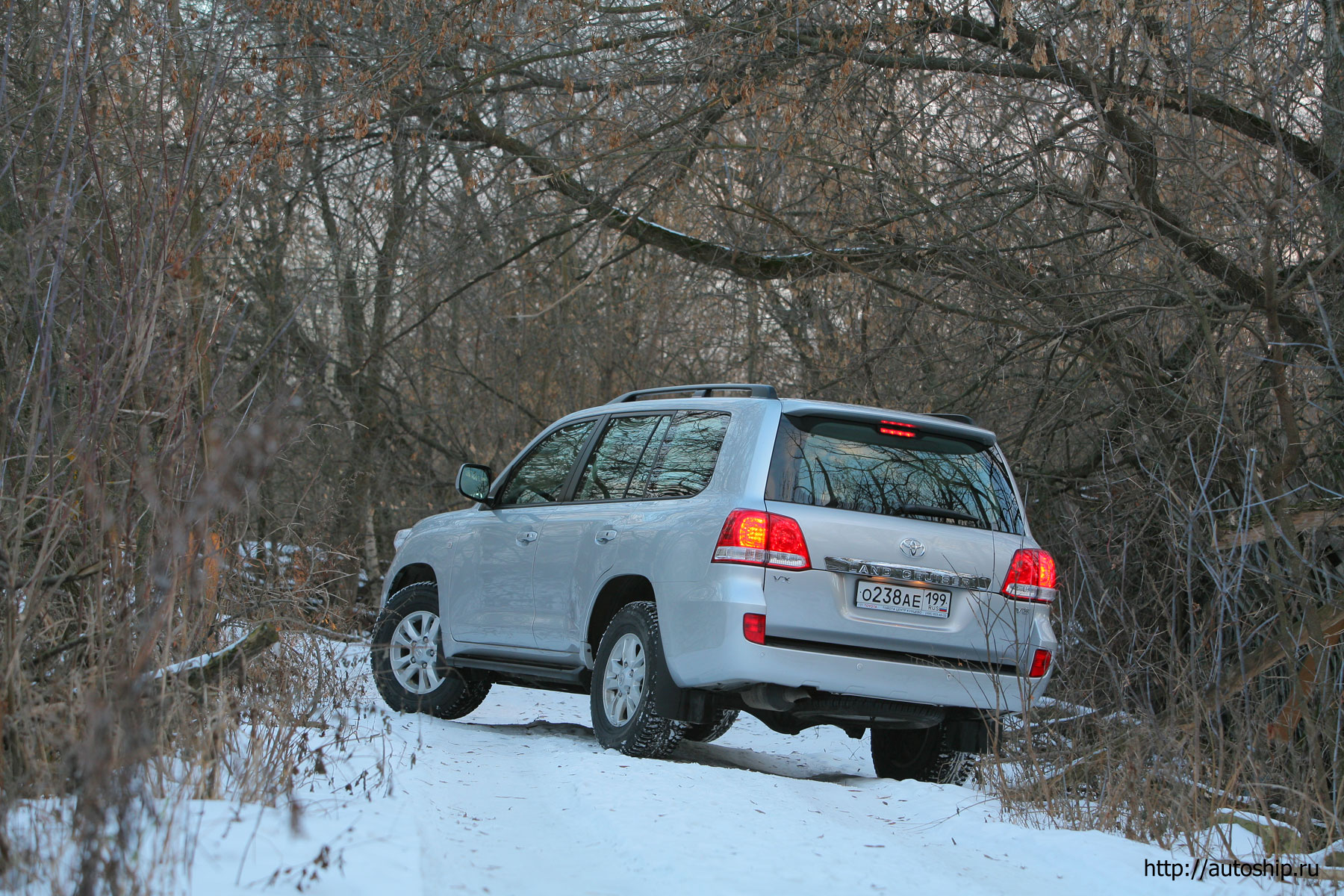 toyota landcruser 200