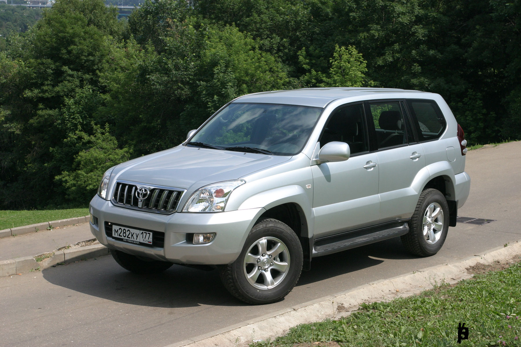 toyota prado 