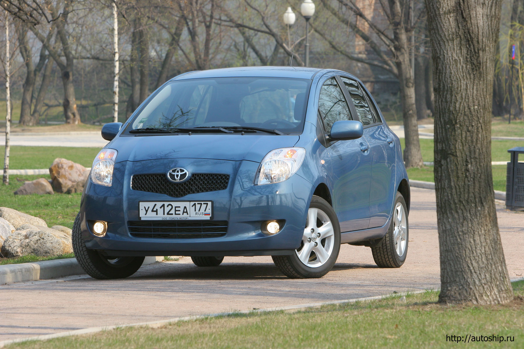 toyota yaris 