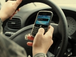 Штраф за общение по мобильному телефону за рулем в 2017 году Наказание за разговор по телефону.